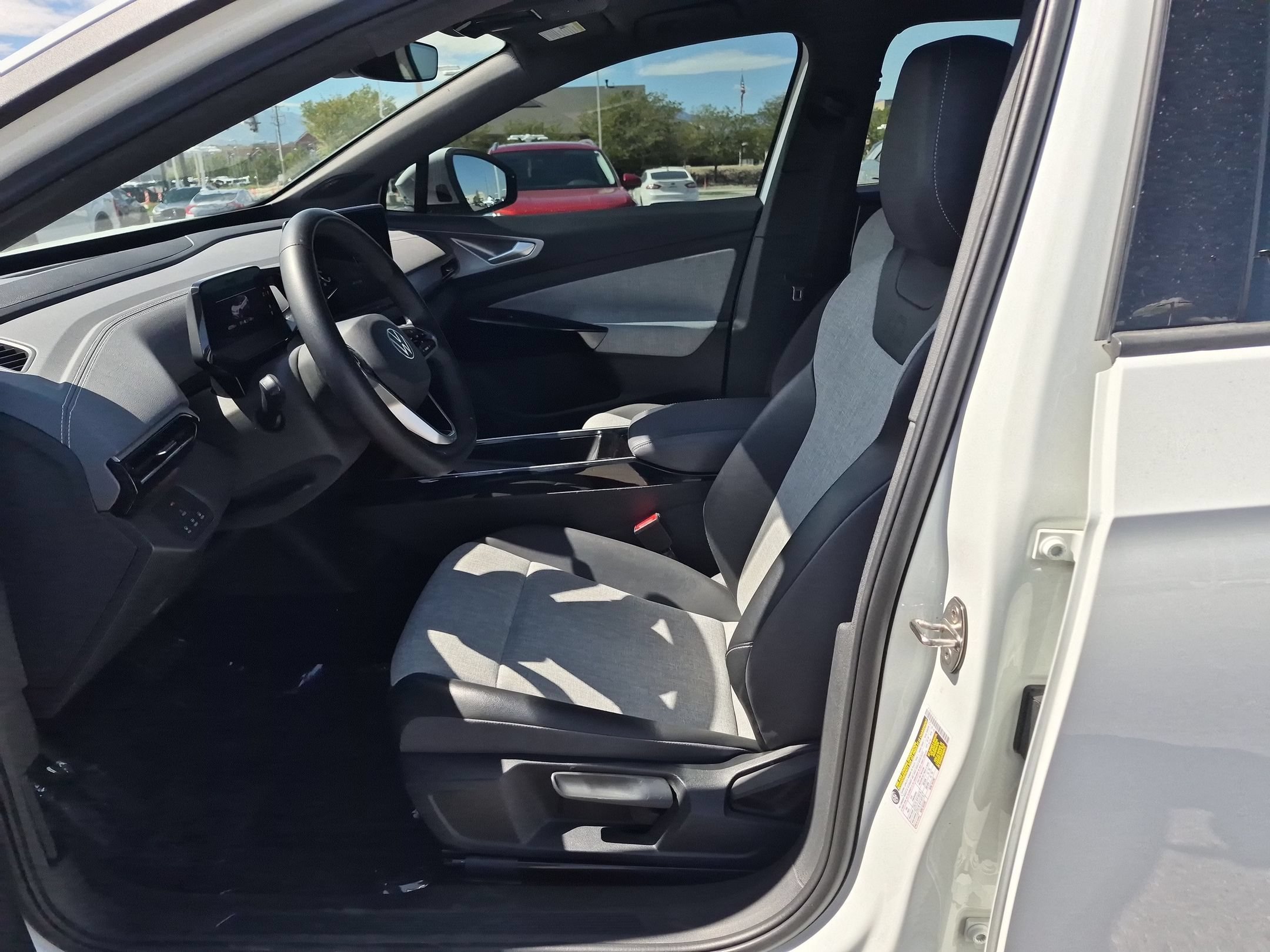 Used 2023 Pure White Volkswagen Pro image 15