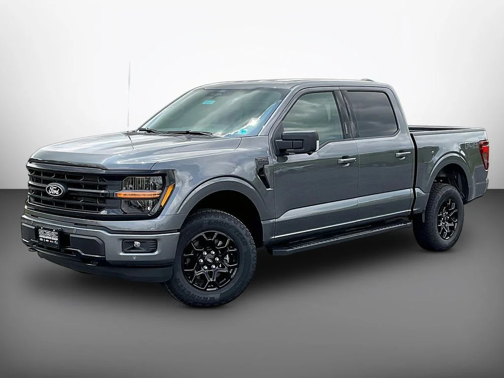 New 2026 Carbonized Gray Metallic Ford XLT image 2