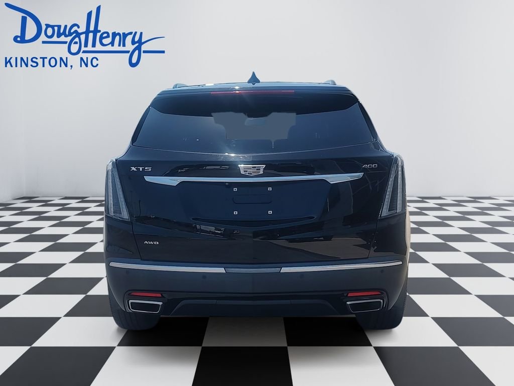 Used 2020 Black Cadillac Sport image 4