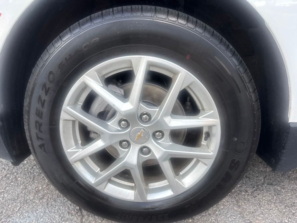 Used 2024 White Chevrolet LT image 26