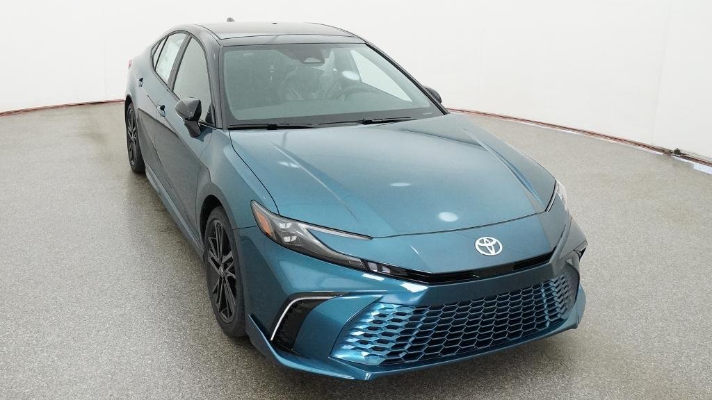 New 2026 Ocean Gem with Midnight Black Metallic roof Toyota XSE image 8