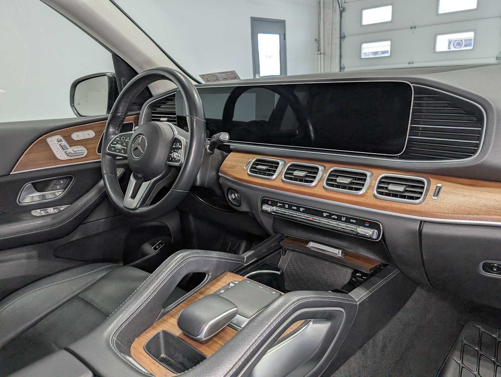 Used 2023 Cirrus Silver Metallic Mercedes-Benz GLE 450 image 40