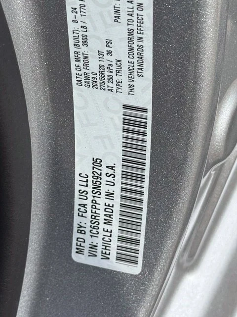 New 2025 Billet Silver Metallic Clear-Coat Exterior Paint RAM Limited image 31