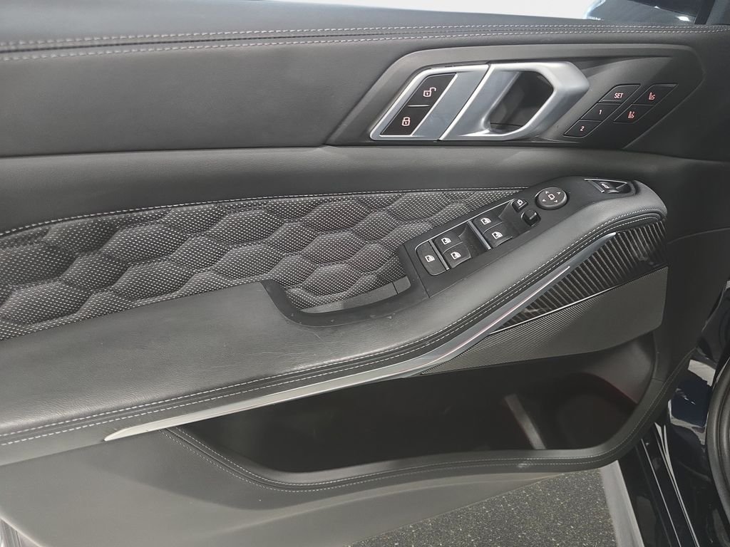 Used 2022 Carbon Black Metallic BMW  image 23