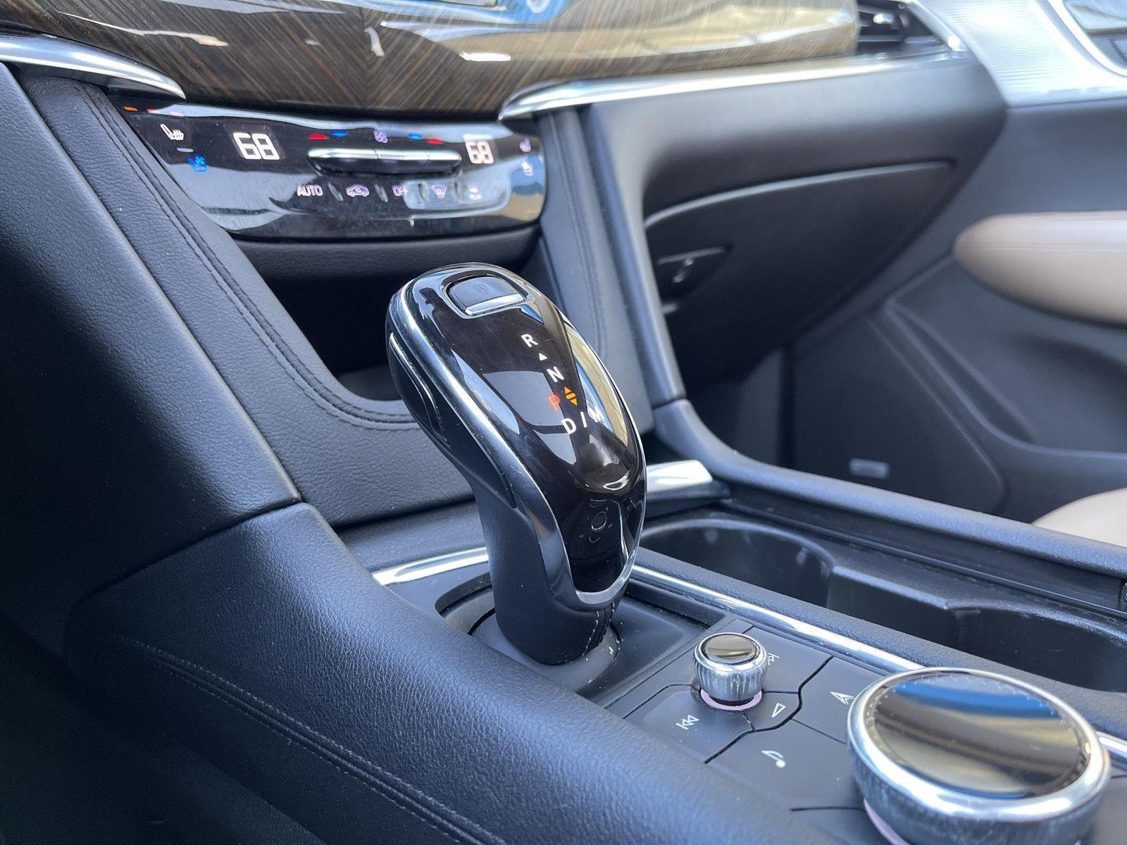 Used 2020 CRYSTAL WHITE TRICOAT Cadillac AWD Sport image 34