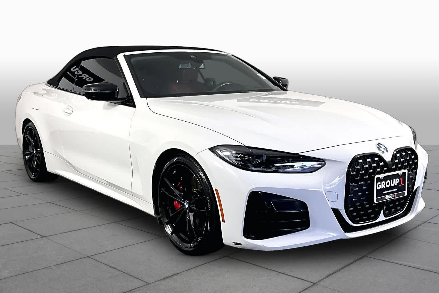Used 2023 Alpine White BMW M440i image 3