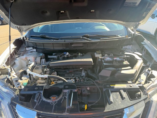 Used 2017 Silver Nissan S image 6