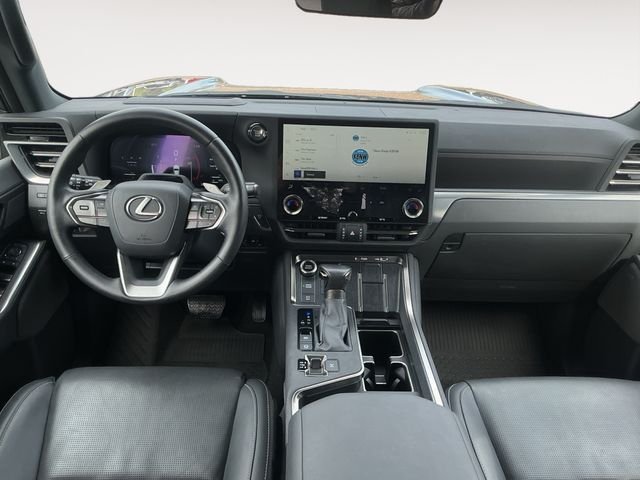 2024 Lexus GX Luxury - Photo 10