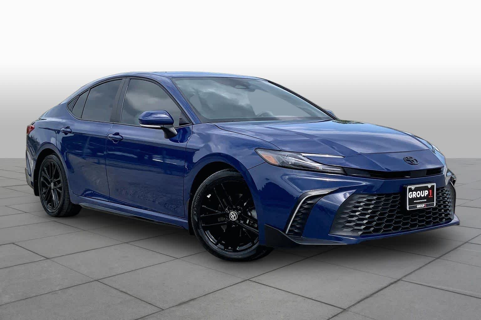 Used 2025 Reservoir Blue Toyota SE image 3