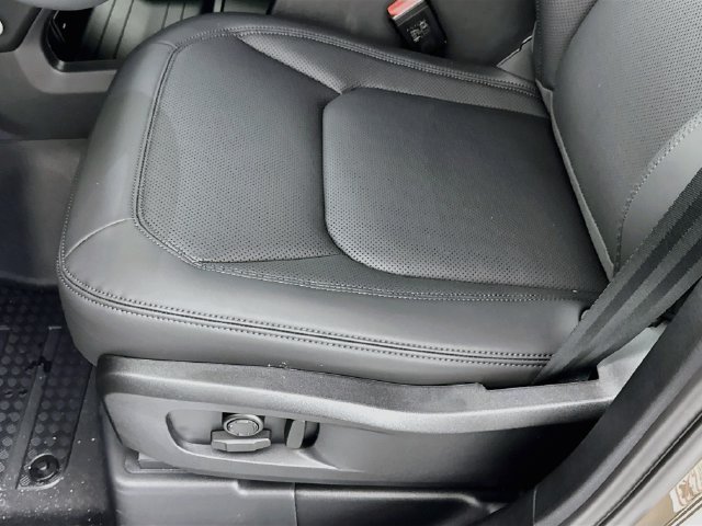 New 2026 Beige Land Rover S image 20