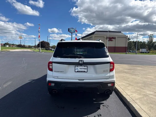 Certified Used 2020 Platinum White Pearl Honda Elite image 6