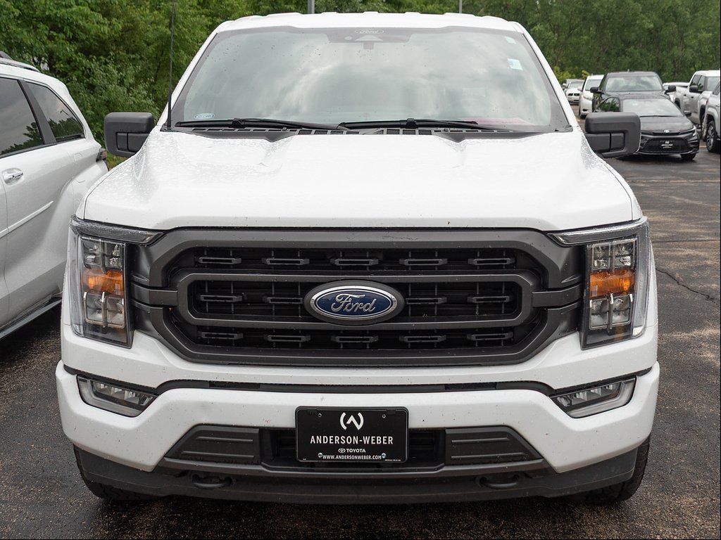 Used 2022 Oxford White Ford XLT image 3