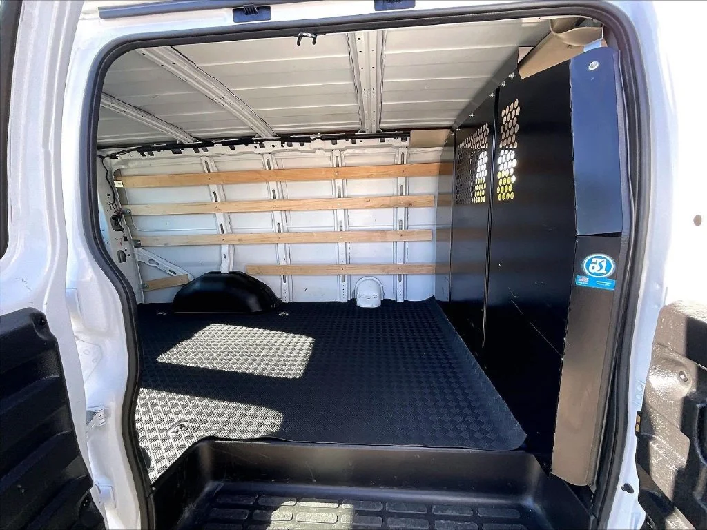 Used 2025 White GMC Work Van image 16