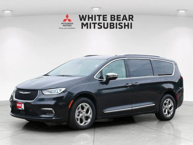 Used 2021 Brilliant Black Crystal Pearlcoat Chrysler Limited image 3