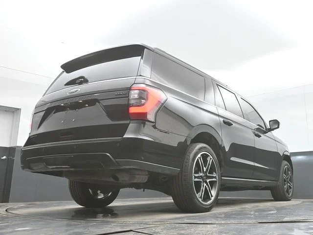 Used 2020 Black Ford Limited image 32