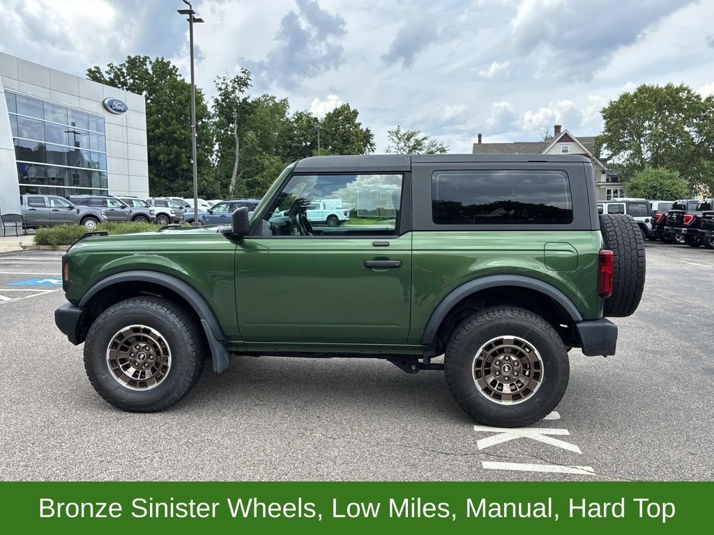 Used 2022 Green Ford  image 4