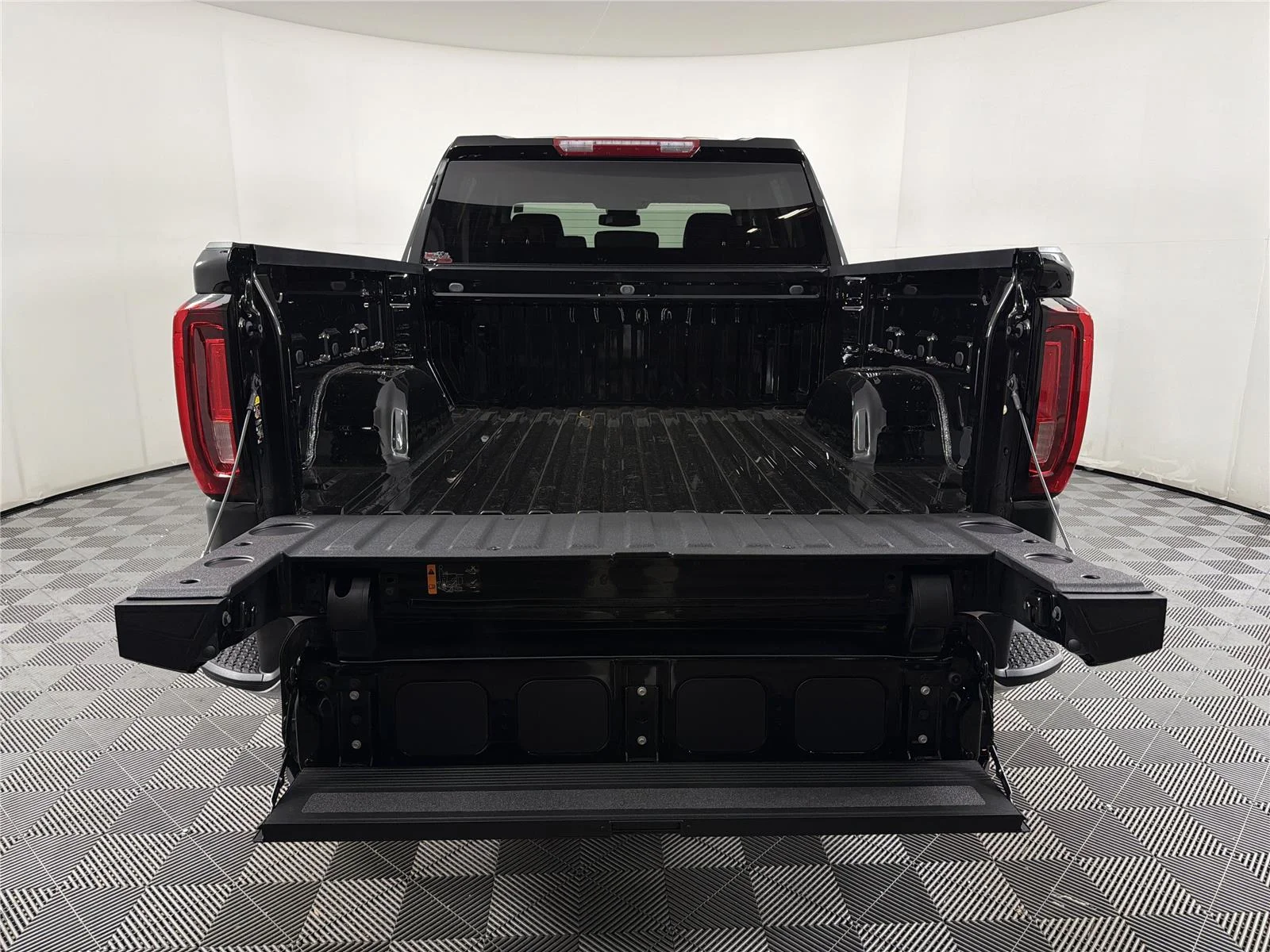 New 2026 Onyx Black GMC SLT image 16
