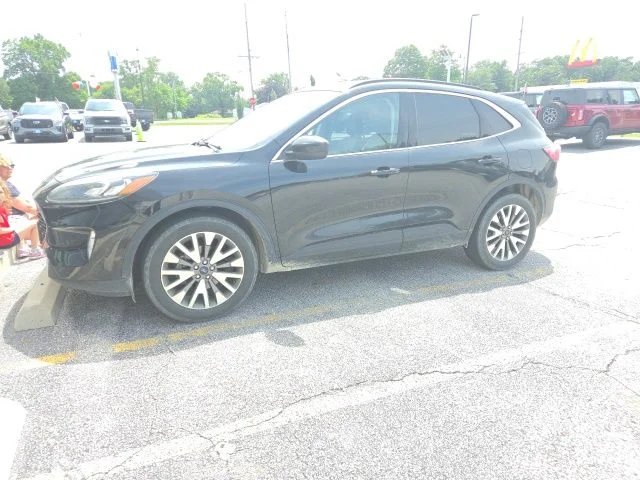 Used 2022 Black Ford Titanium image 1