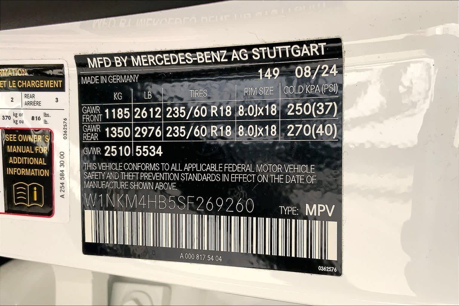 Certified Used 2025 Polar White Mercedes-Benz GLC 300 image 37