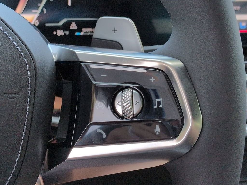 New 2026 Gray Metallic BMW 760i xDrive image 26
