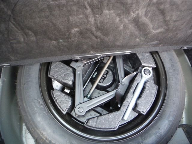 Used 2022 Gray Subaru Base image 32