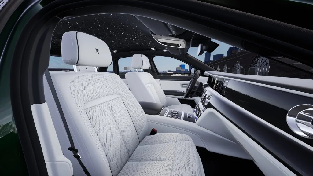 New 2027 Green Rolls-Royce  image 6