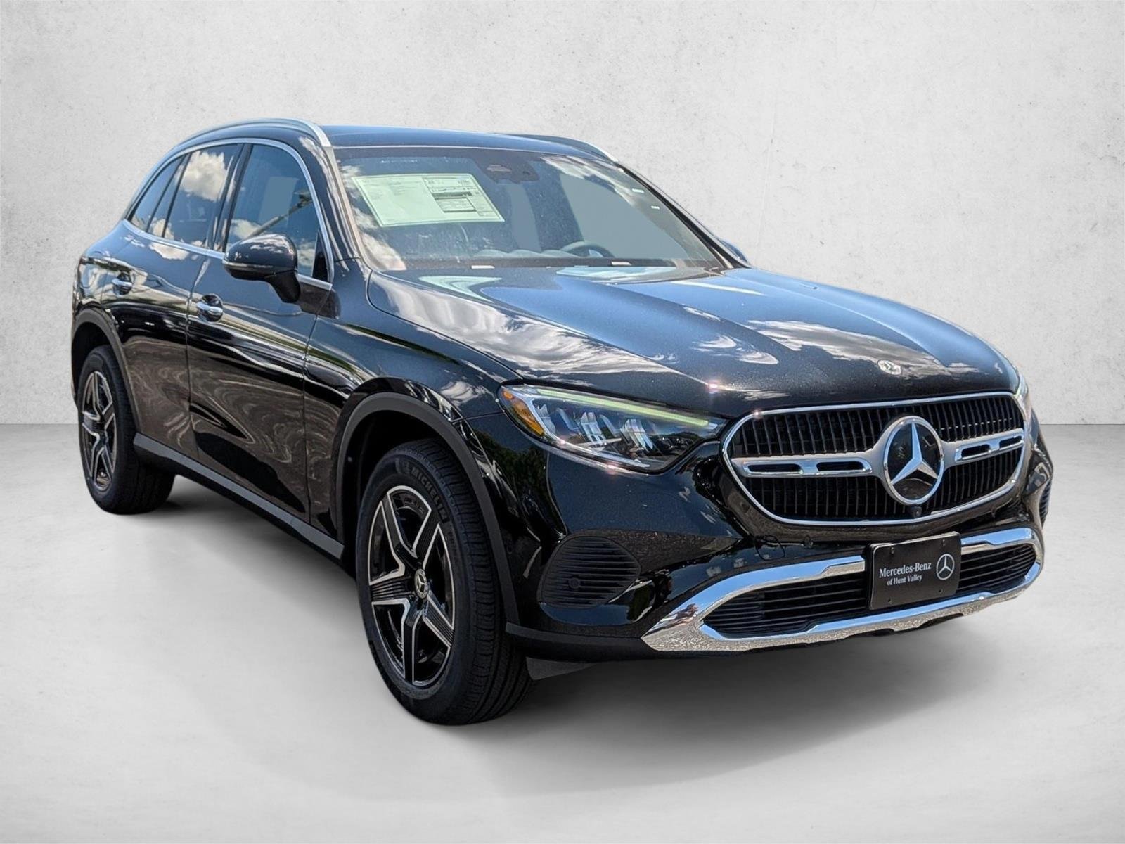 New 2026 Black Mercedes-Benz GLC300 image 6
