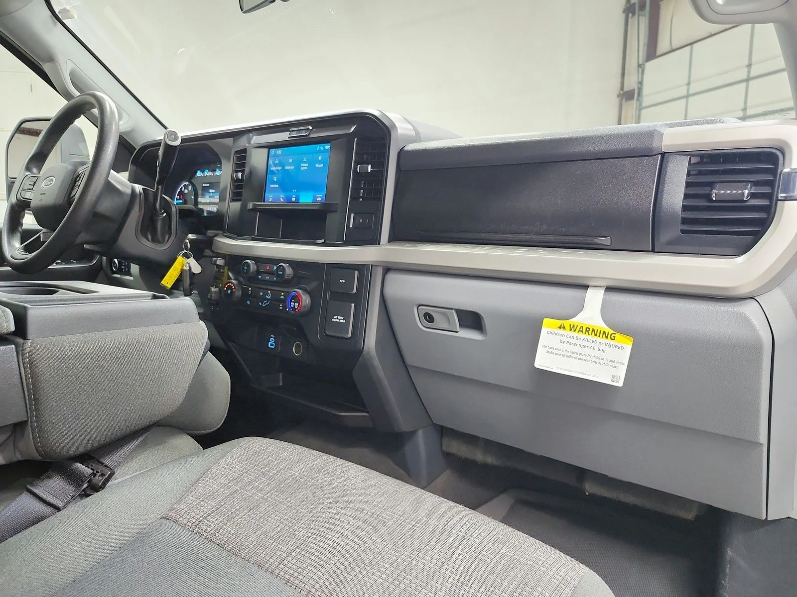 Used 2025 White Ford XLT image 38