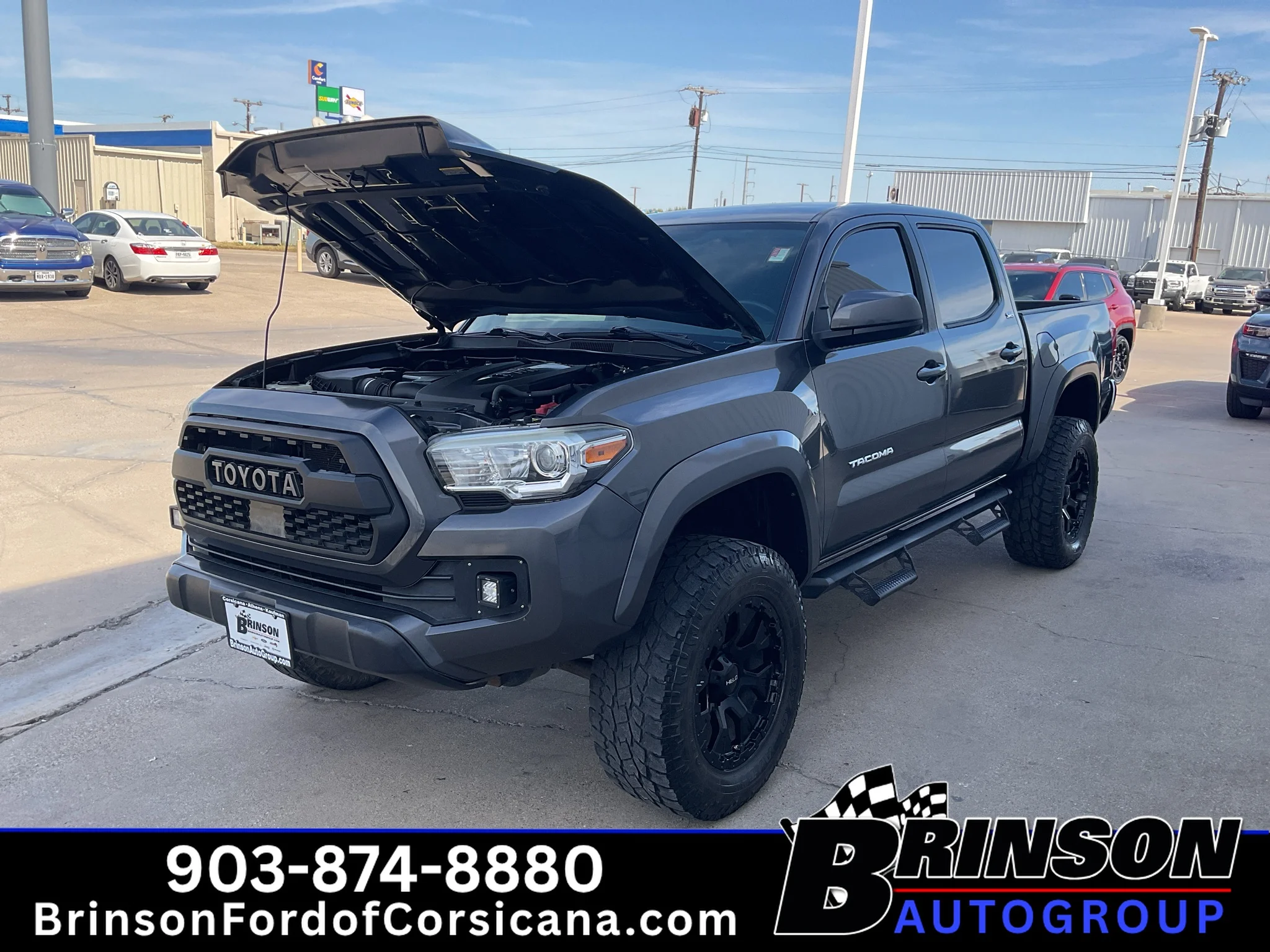 Used 2018 Magnetic Gray Metallic Toyota SR5 image 12
