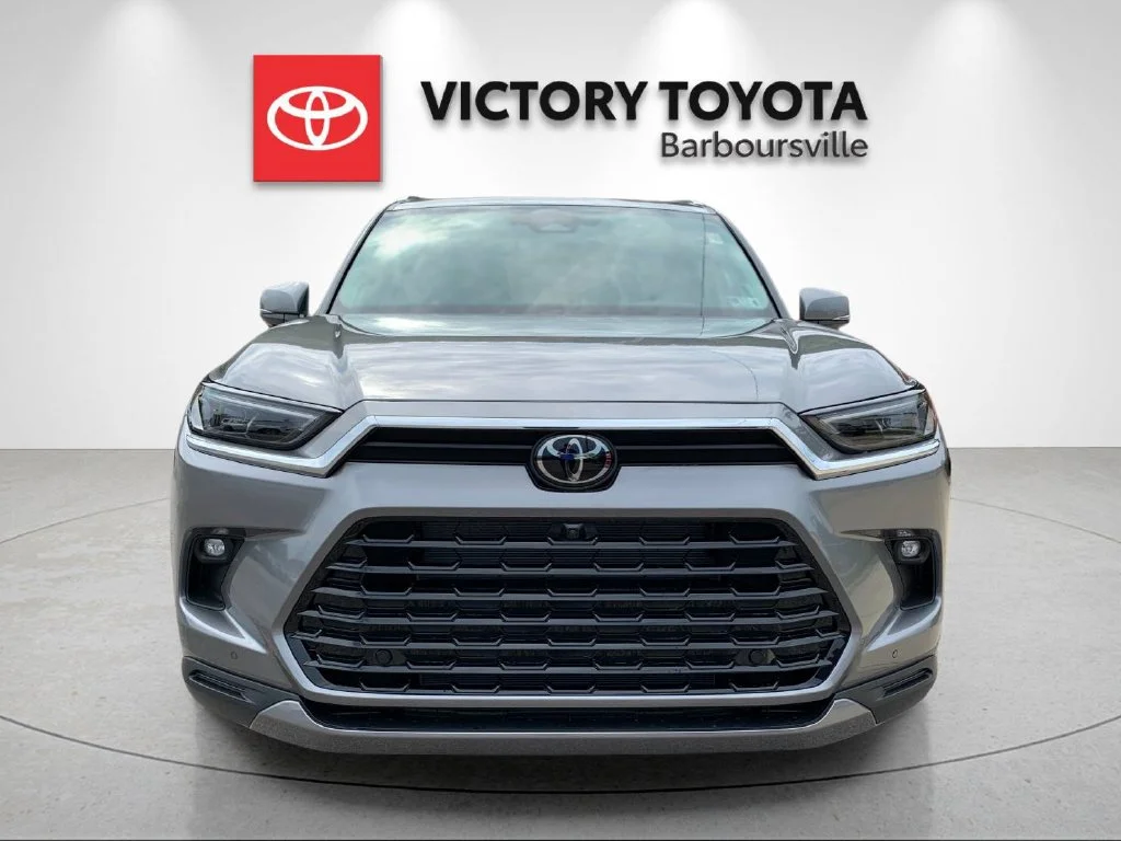 Used 2026  Toyota Platinum image 8