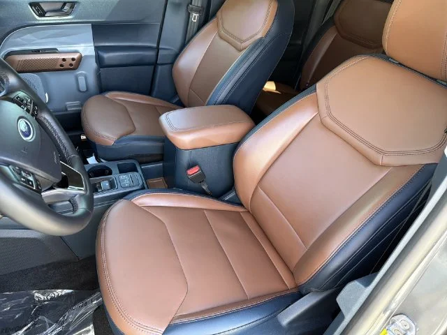 Used 2024 Gray Ford Lariat image 33