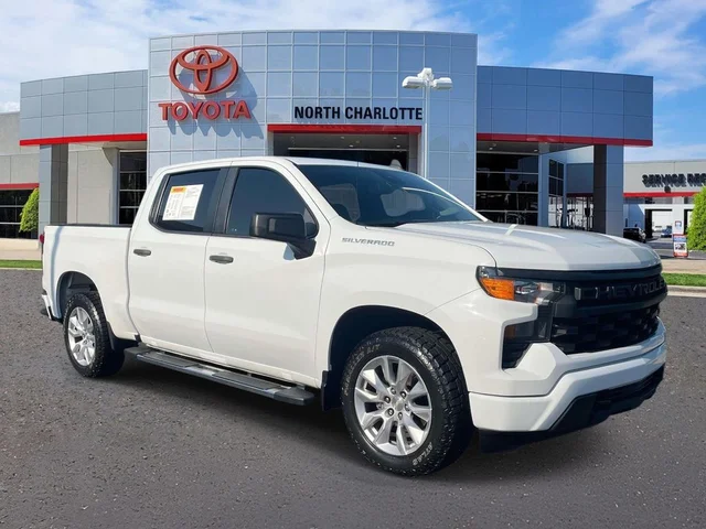 2022 Chevrolet Silverado 1500 Custom