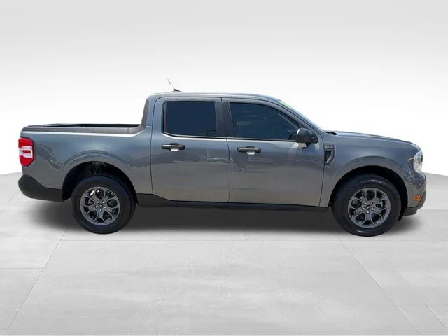 Used 2024 Gray Ford XLT image 8