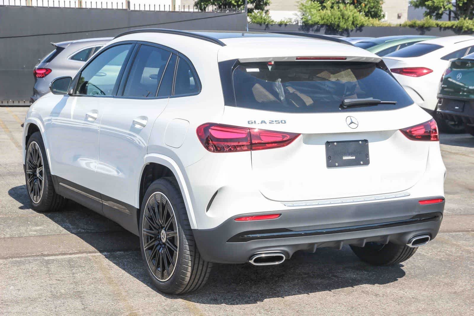 New 2026 Polar White Mercedes-Benz GLA 250 image 6