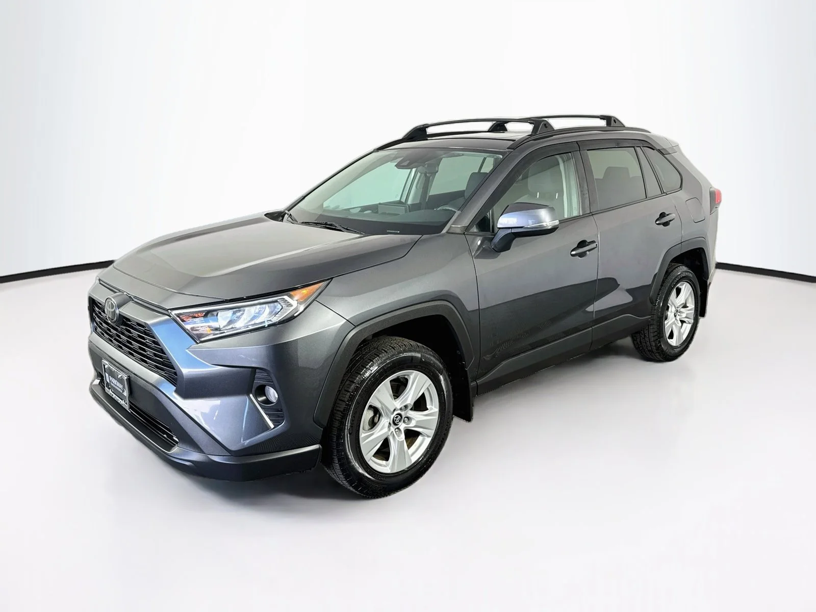 Used 2021 Gray Toyota XLE image 3