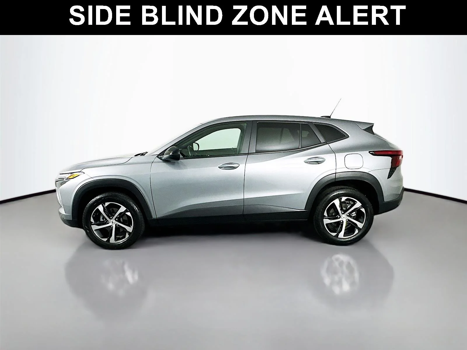 Used 2024 Sterling Gray Metallic Chevrolet 1RS image 8