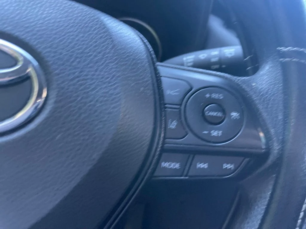 Used 2020 Magnetic Gray Metallic Toyota LE image 11
