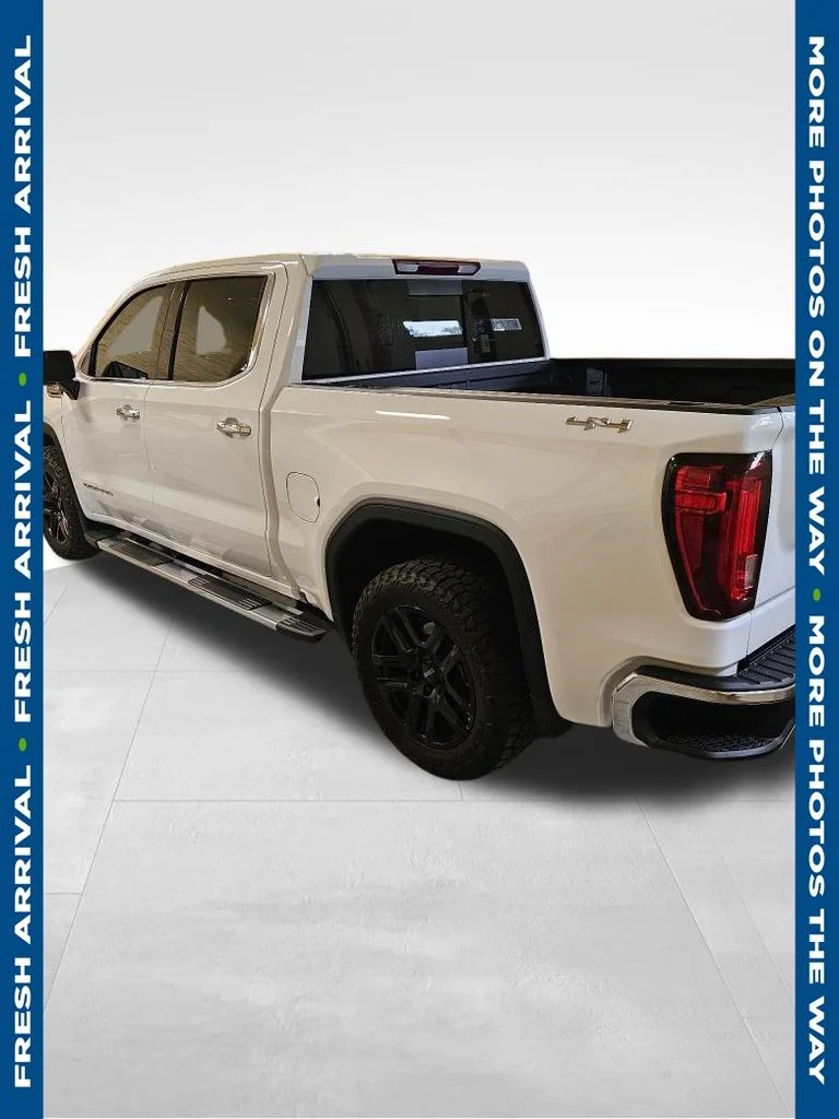 Certified Used 2025 White GMC SLT image 1
