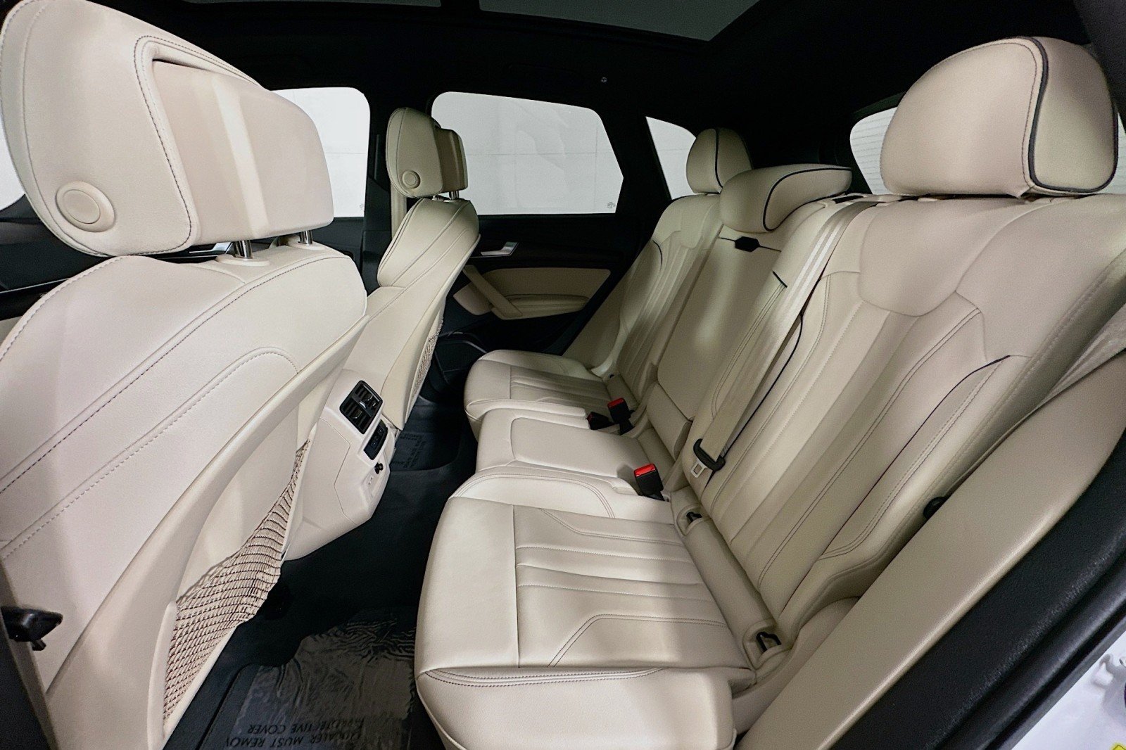 Used 2024 Glacier White Metallic Audi S line Premium Plus image 9