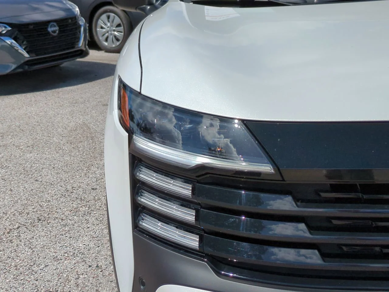 New 2026 Aspen White TriCoat Nissan SR image 10