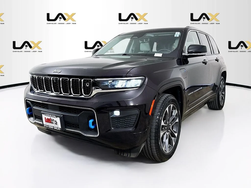 Used 2022 Brown Jeep Overland 4xe image 3