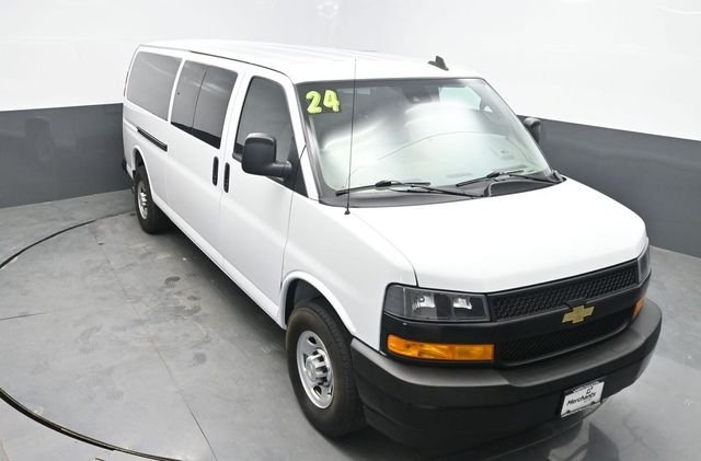 Used 2024 White Chevrolet LS image 25