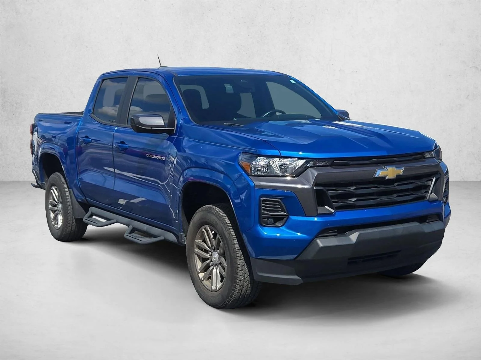 Used 2023 Glacier Blue Metallic Chevrolet 2WD LT image 3