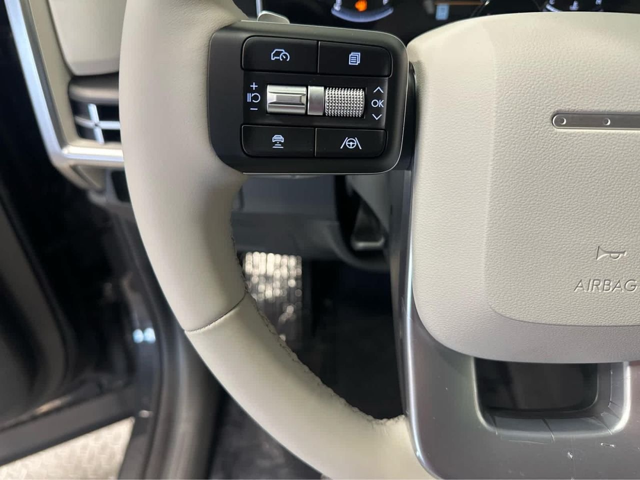New 2026 Hampton Gray Hyundai SEL AWD image 75