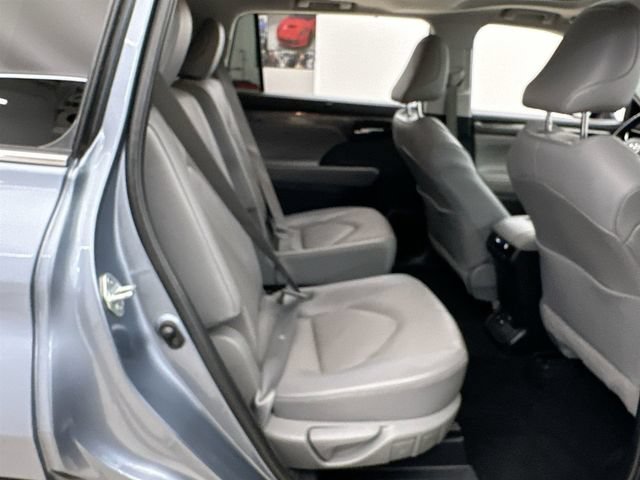2021 Toyota Highlander Limited - Photo 17