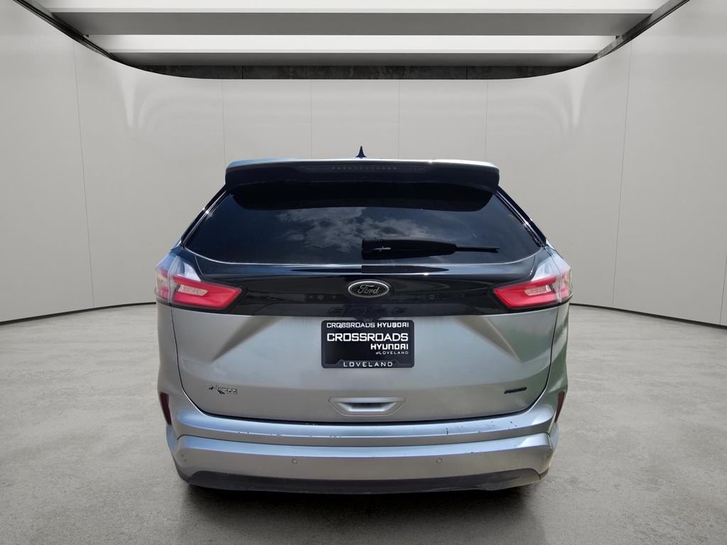 Used 2022 Iconic Silver Metallic Ford SE image 4