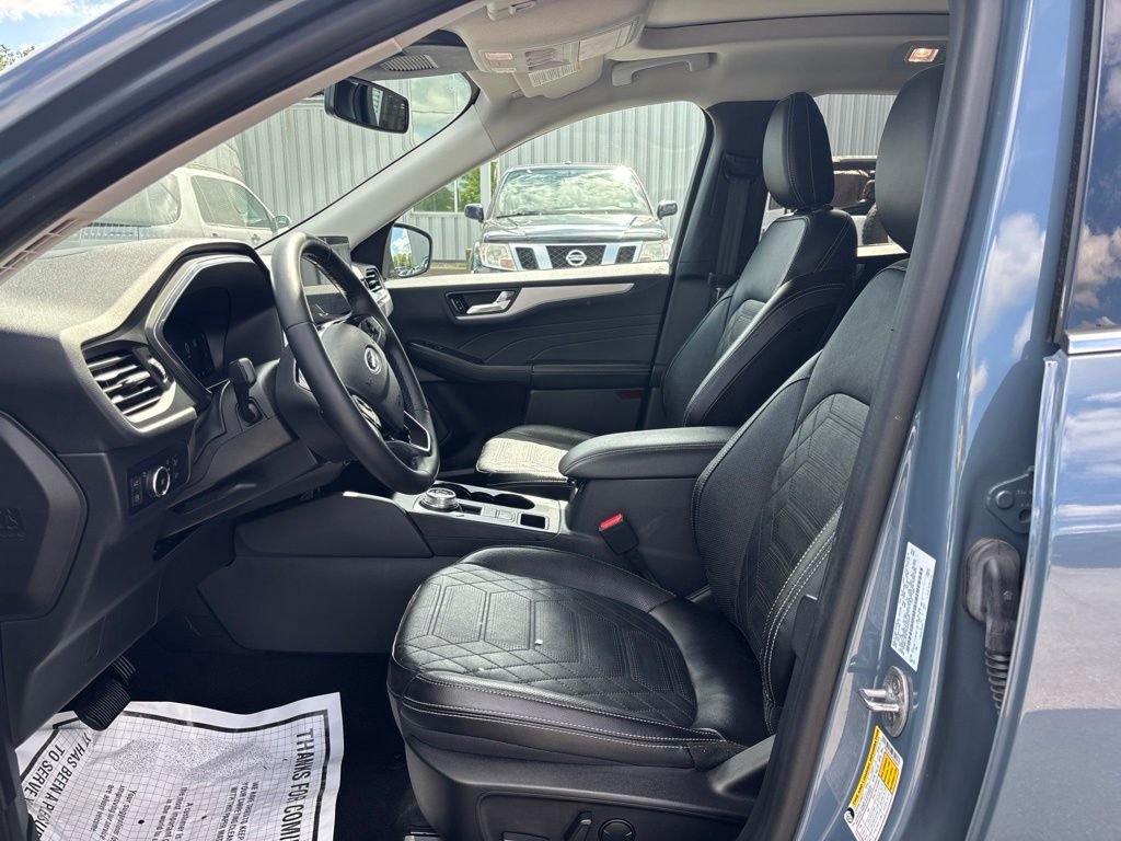 Used 2023 Blue Ford Platinum image 18
