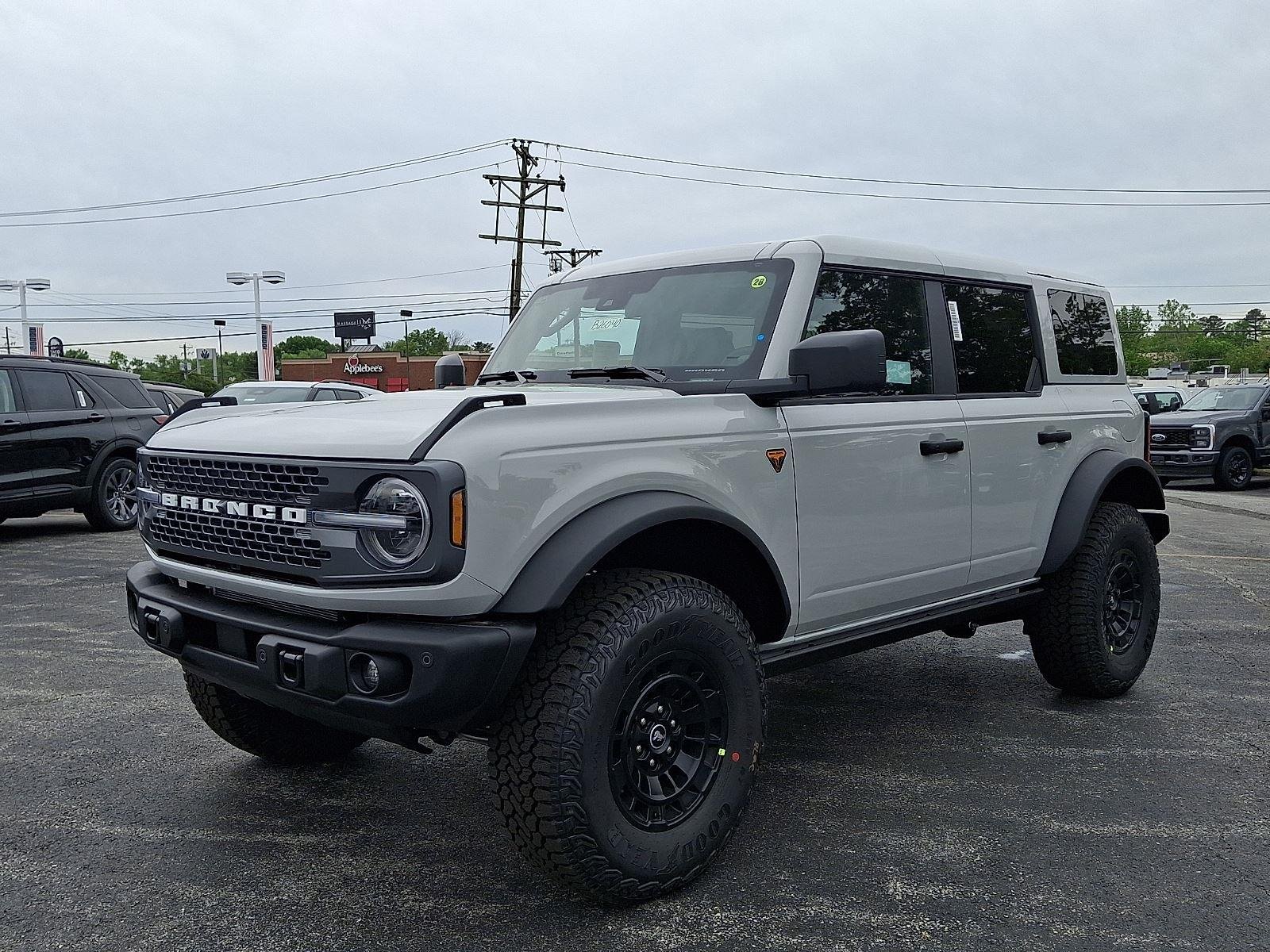 New 2026 Avalanche Gray Ford Badlands® image 2
