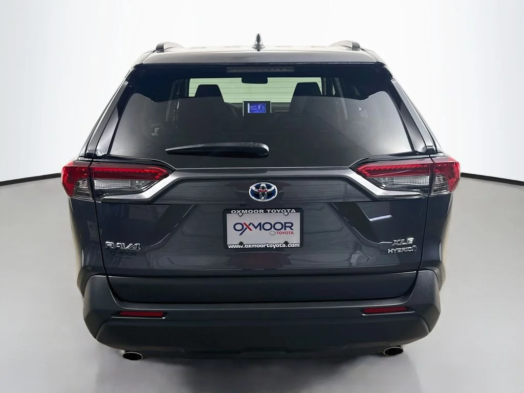 Used 2024 Magnetic Gray Metallic Toyota Hybrid XLE image 6