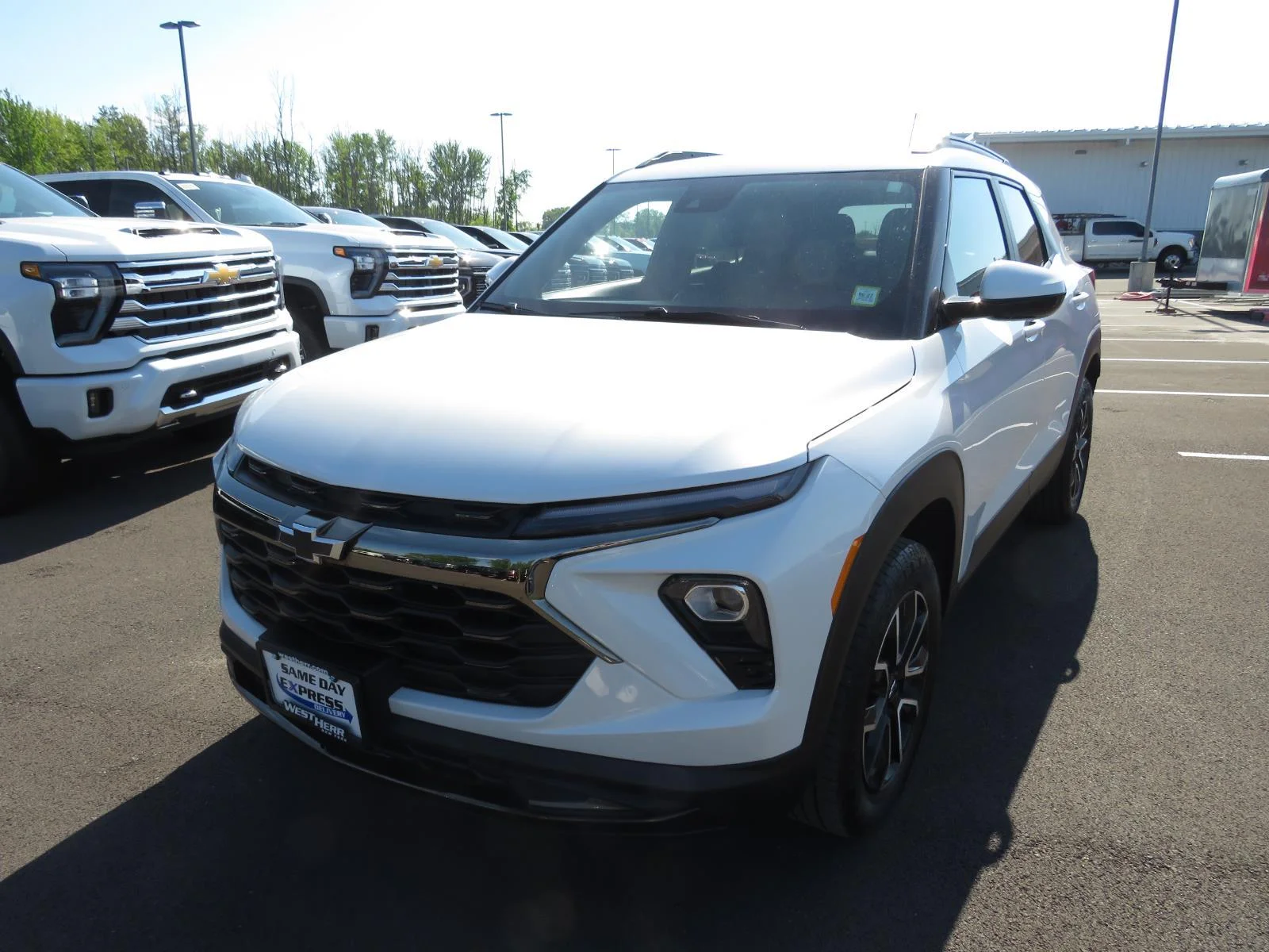 Used 2025 Pearl Chevrolet ACTIV image 13
